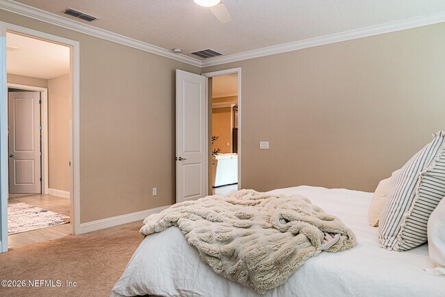 Building Photo - 75 Diamondback Ave