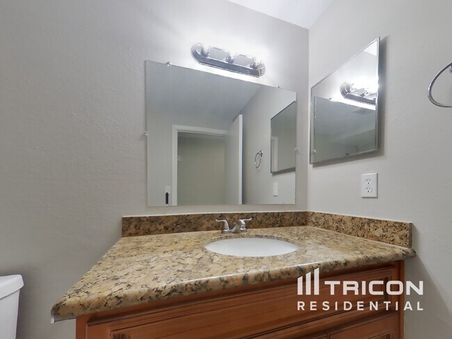 Building Photo - 3926 Cochise Terrace