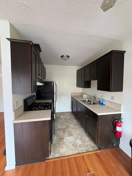 Building Photo - 2339 Glendale Blvd