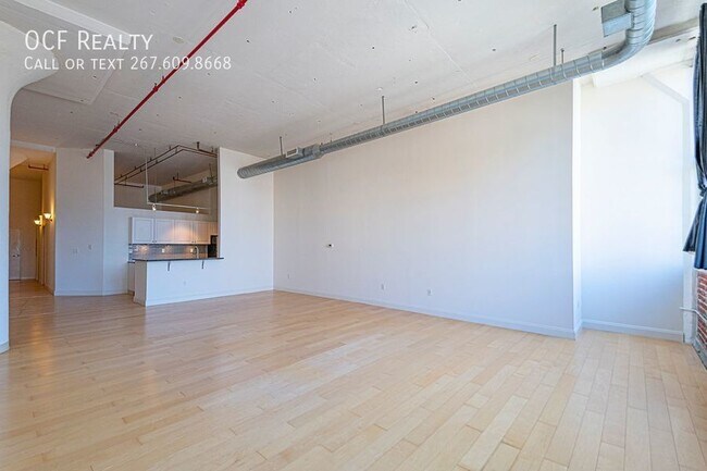 Building Photo - 720 N 5th St