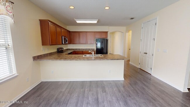 Building Photo - 15707 Lexington Park Blvd