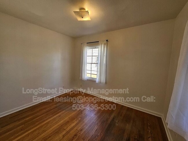 Building Photo - 7209 N McKenna Ave
