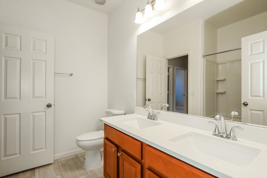 Building Photo - 5439 W Fetlock Trail