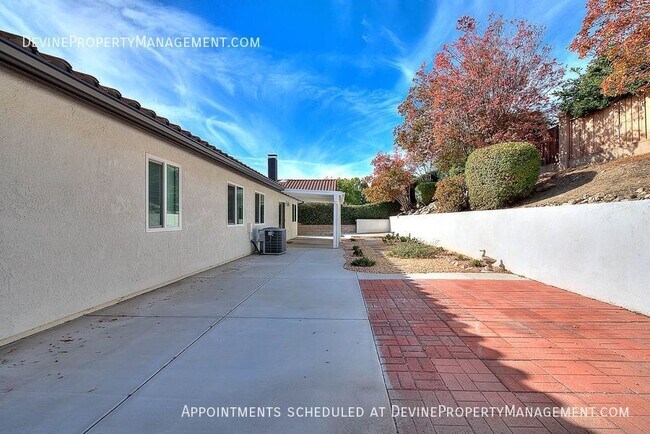 Building Photo - 9814 Hibiscus Ct