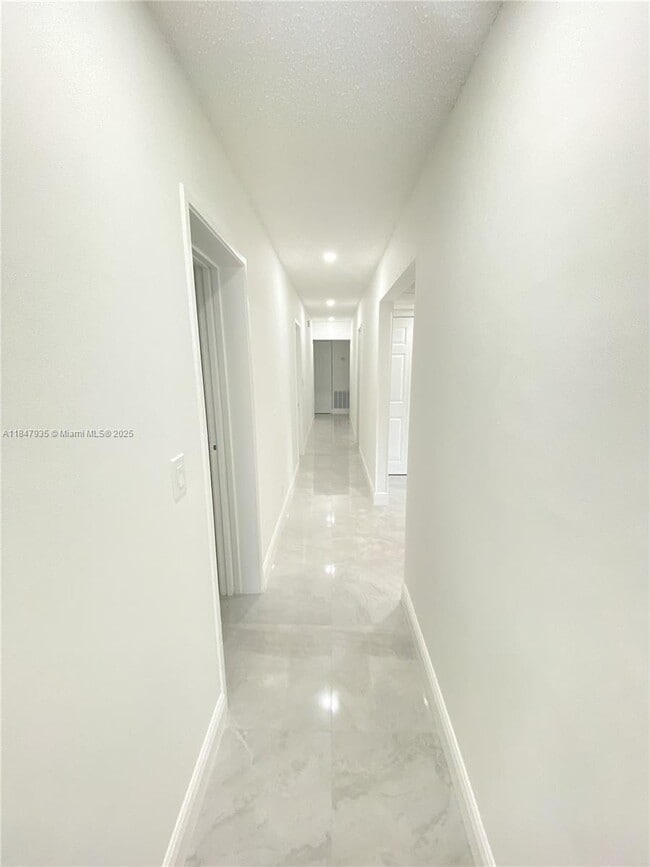 Building Photo - 7805 NW 67th Ave