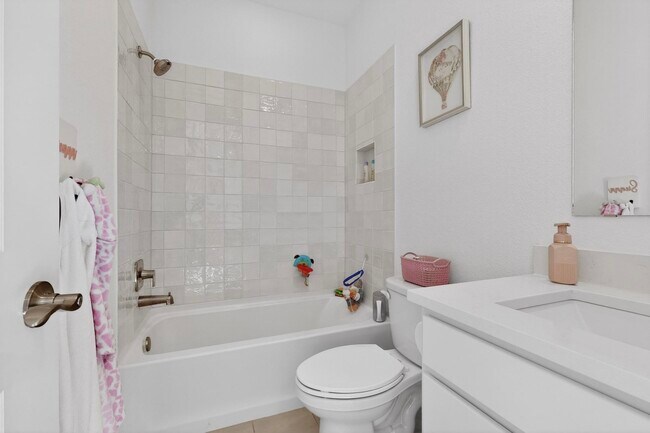 Building Photo - 8345 Salinger Wy NW