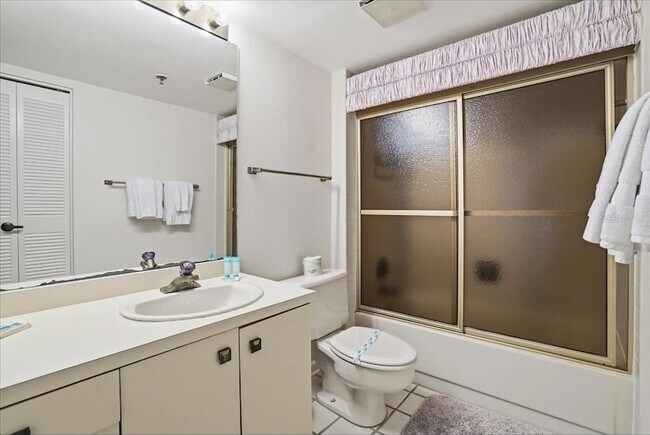 Building Photo - 5611 Gulf of Mexico Dr