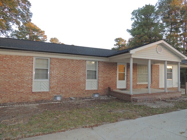 Primary Photo - 1113 Strickland Bridge Rd