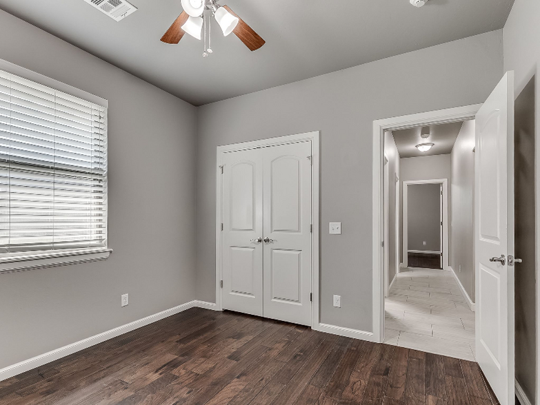 Building Photo - 2709 Pacifica Ln
