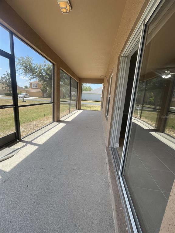 Building Photo - 2827 Suncoast Lakes Blvd