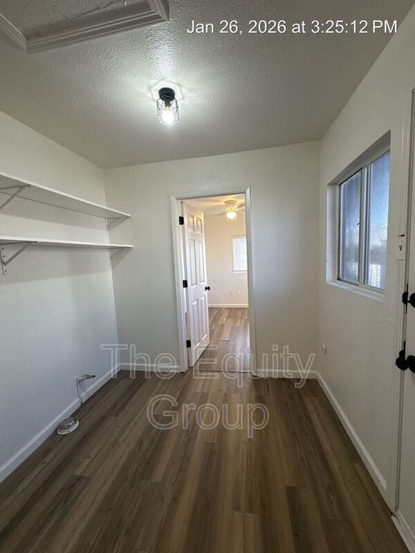 Building Photo - 500 W School Ave