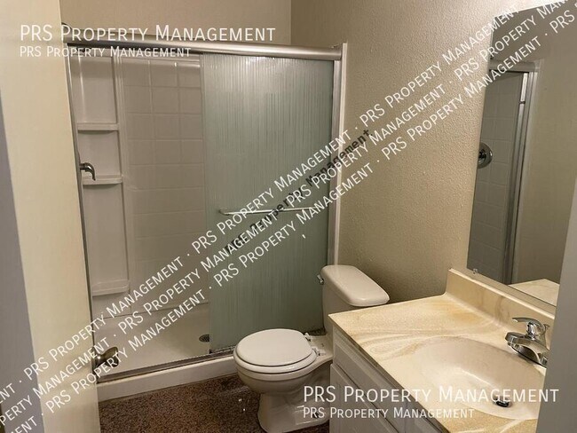 Building Photo - 1532 E El Parque Dr