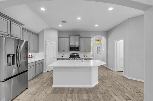 Building Photo - 16838 Ellicott Rock Dr