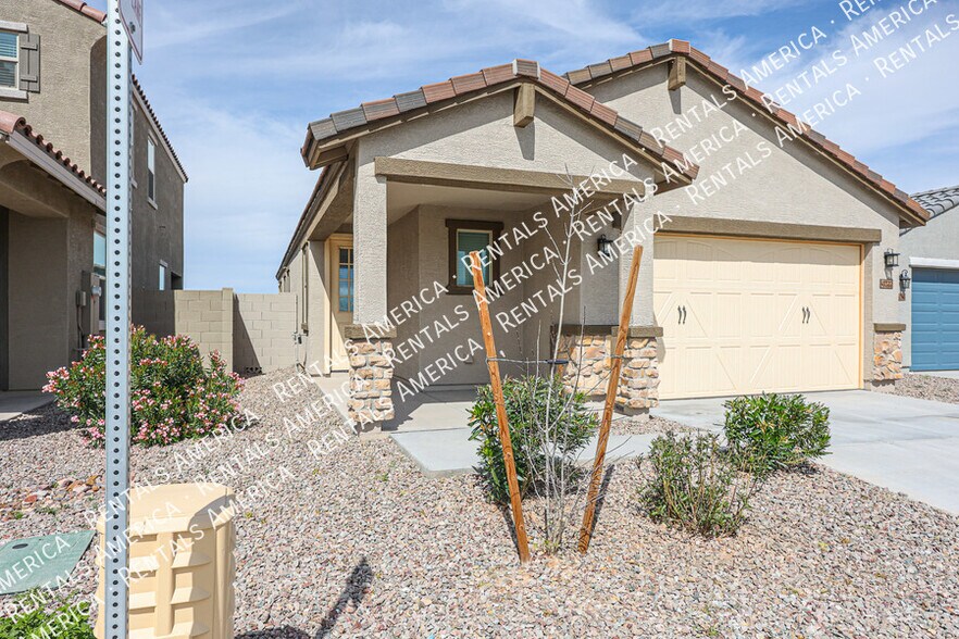 Building Photo - 40322 W Hillman Dr