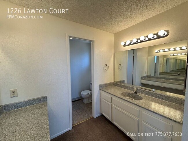 Building Photo - 1226 Lawton Ct