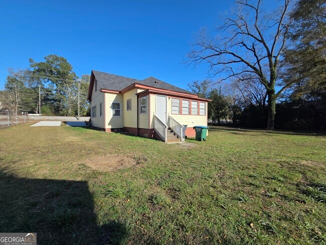 Building Photo - 41 W Main St