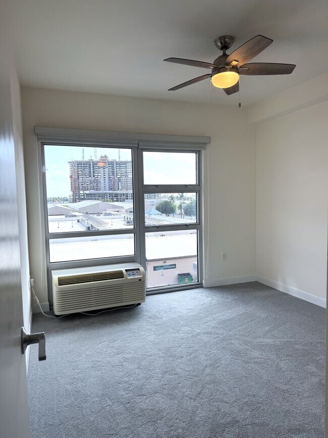 Building Photo - 400 Keawe St