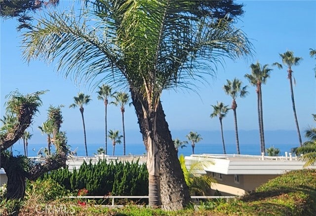 Building Photo - 418 Avenida Santa Barbara