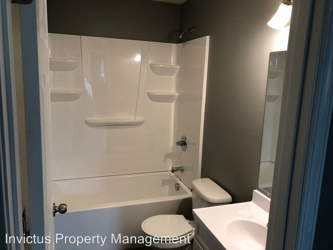 Building Photo - 3 br, 2 bath House - 2015 Hillside Avenue