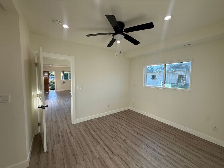 Building Photo - 3027 Lanfranco St