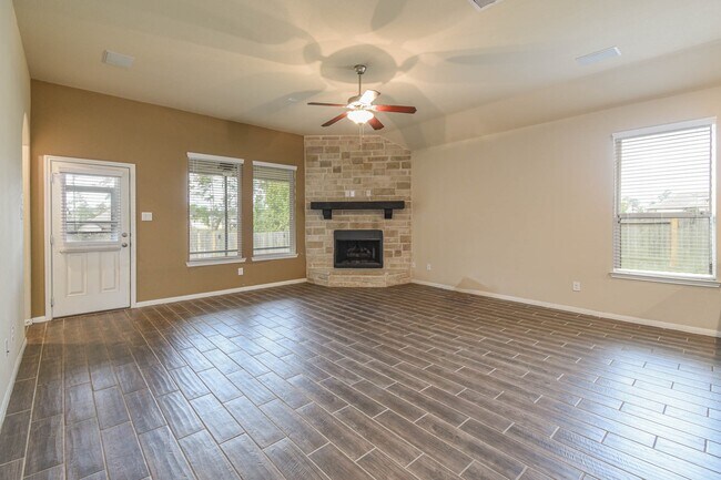 Building Photo - 14149 Isle Royal Ln