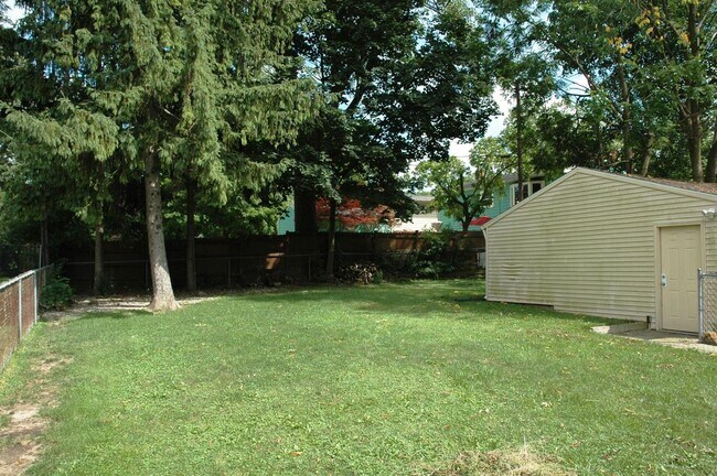 Building Photo - 2725 Brandywine Dr