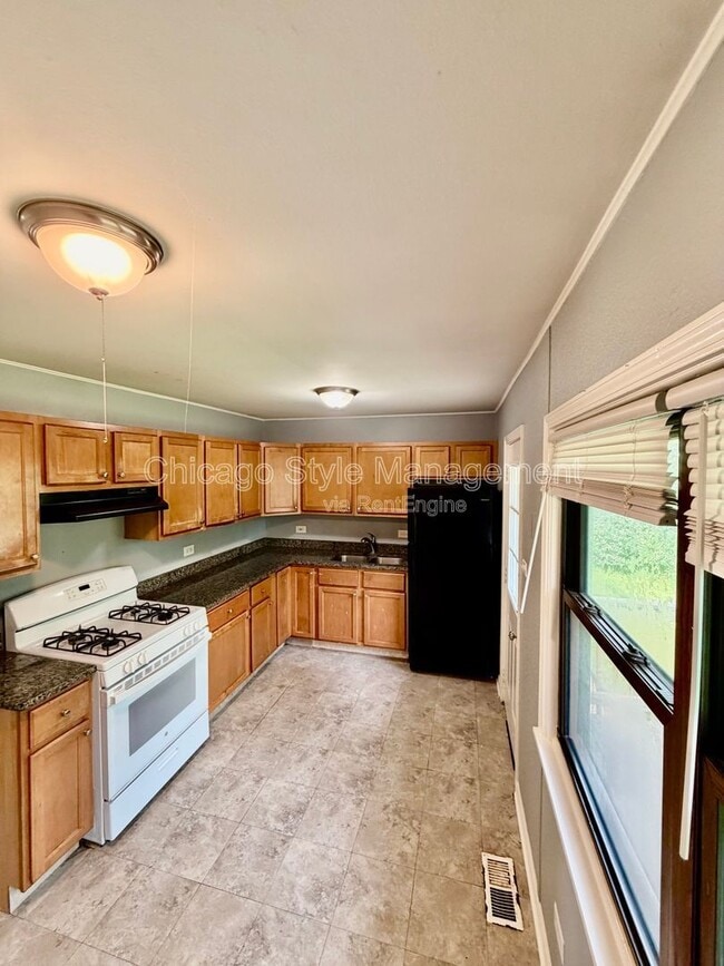 Building Photo - 4507 Balmoral Dr