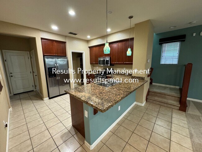 Building Photo - Coming Soon! Lovely Courtyard Home 3 Bedroom w Bonus Rm