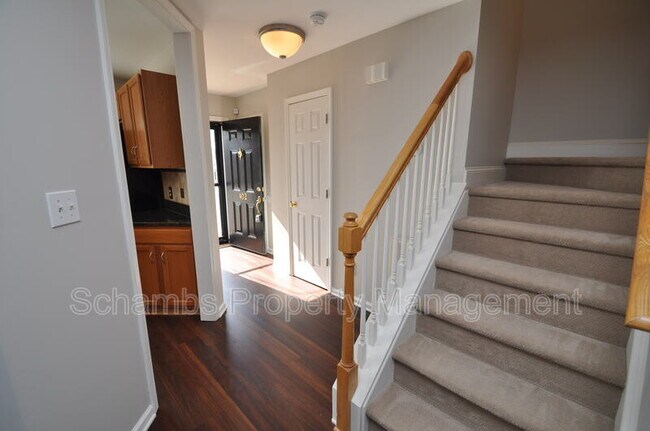 Building Photo - 402 Knightsborough Way