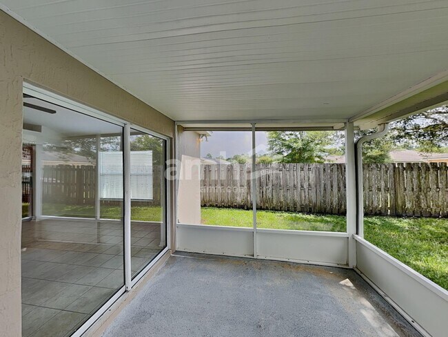 Building Photo - 65074 Lagoon Forest Dr