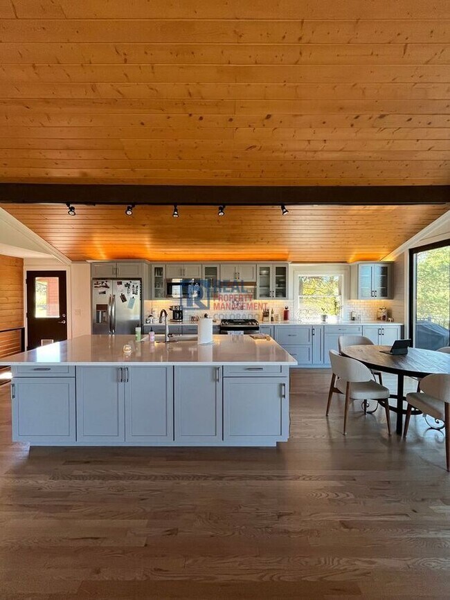 Building Photo - 6024 Thunderhill Rd