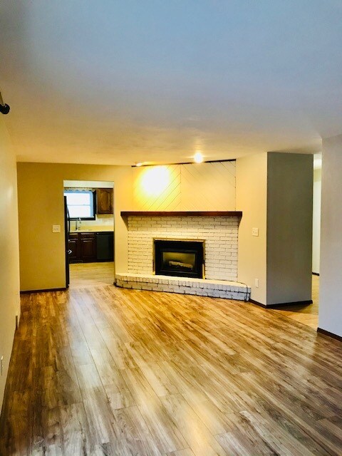 Building Photo - 1980 Tumblebrook Rd