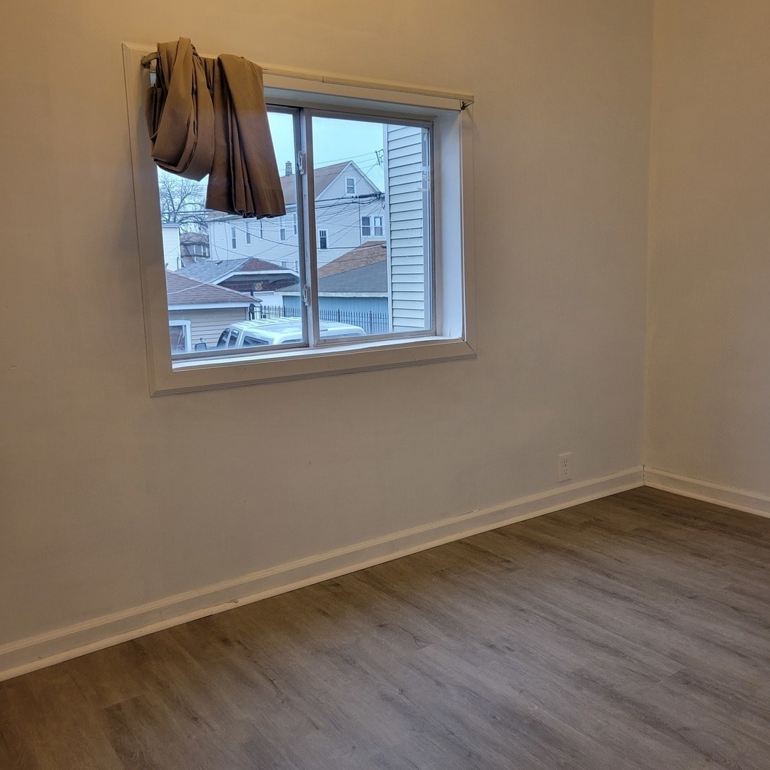 Bedroom - 2053 N Lorel Ave