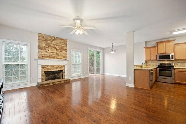 Building Photo - 961 College Pl Ct NW