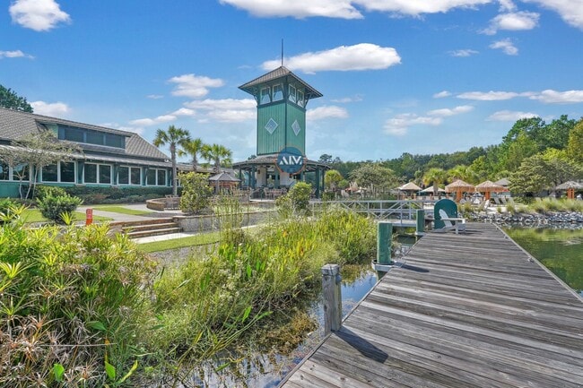 Building Photo - Luxury Living in Hampton Lake