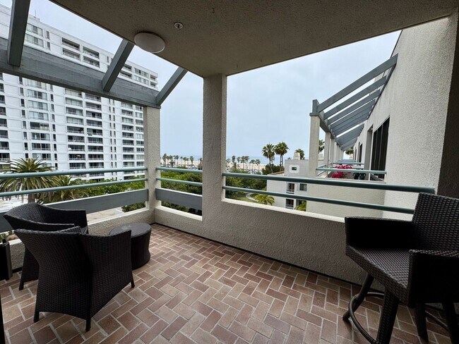 Building Photo - 140 Ocean Park Blvd