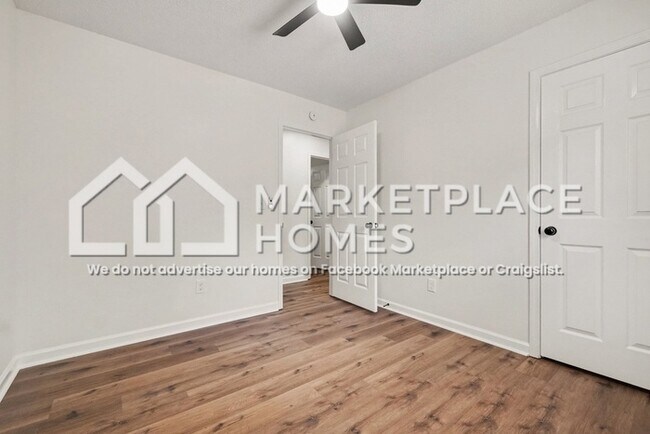 Building Photo - 109 Hampton Dr