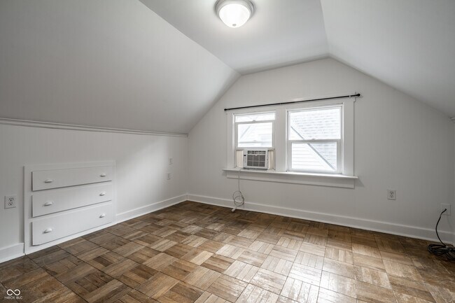 Building Photo - 4658 Hinesley Ave