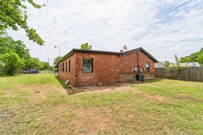 Building Photo - 3 bed, 1.5 bath in OKC,OK