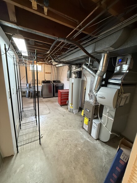 Building Photo - 3537 Holmes Ave S