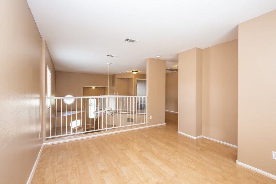 Building Photo - 7537 Flat Rock St