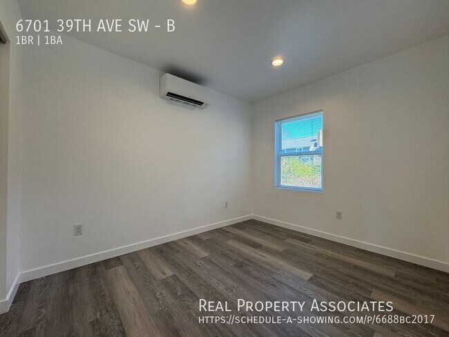 Building Photo - 6701 39th Ave SW