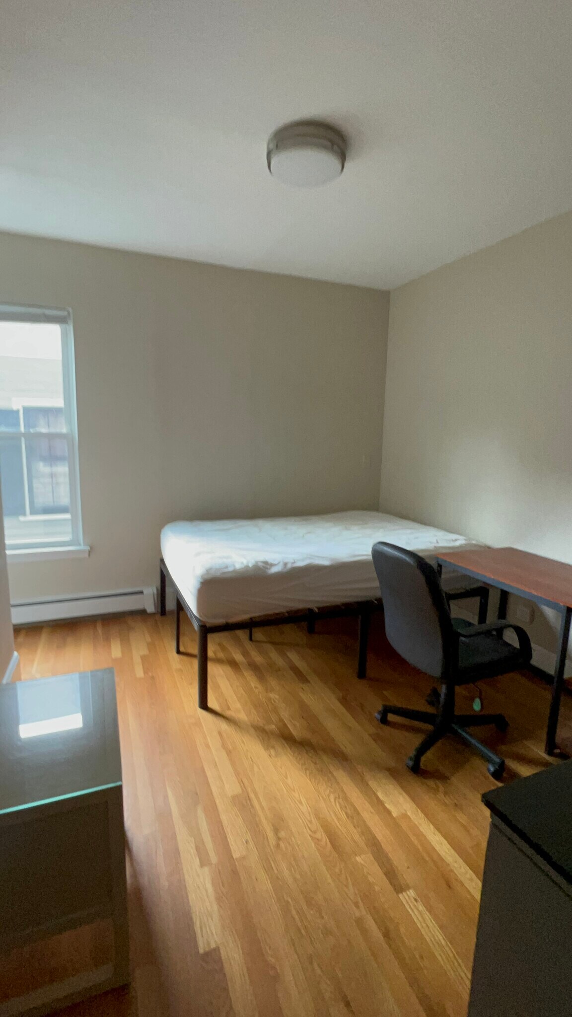 Building Photo - 1000 Memorial Dr