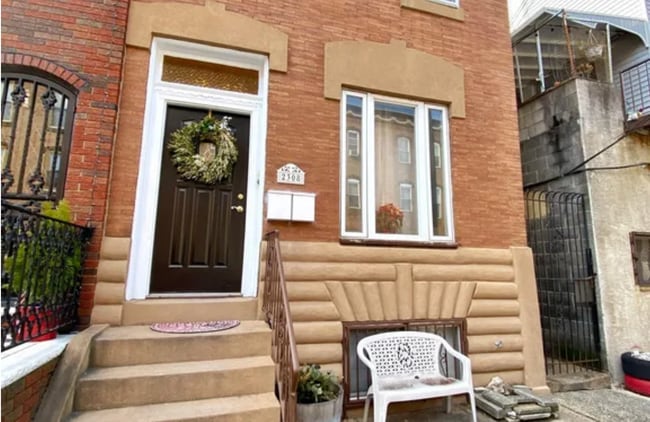 Building Photo - 2308 S 15th St