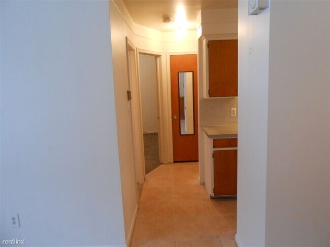 Building Photo - 1 br, 1 bath 4plex - 732 W Lincoln Ave 734...