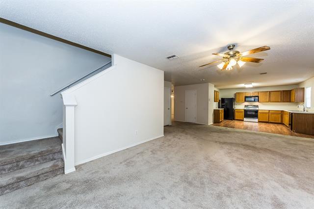 Building Photo - 8709 Stonebriar Ln