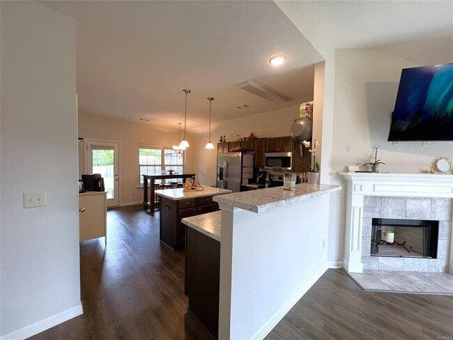 Building Photo - 467 Buena Vista Wy