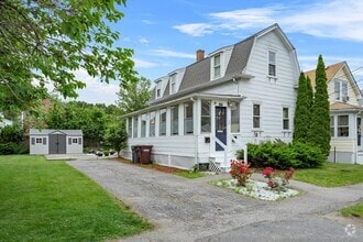 Building Photo - 39 Grandfield St