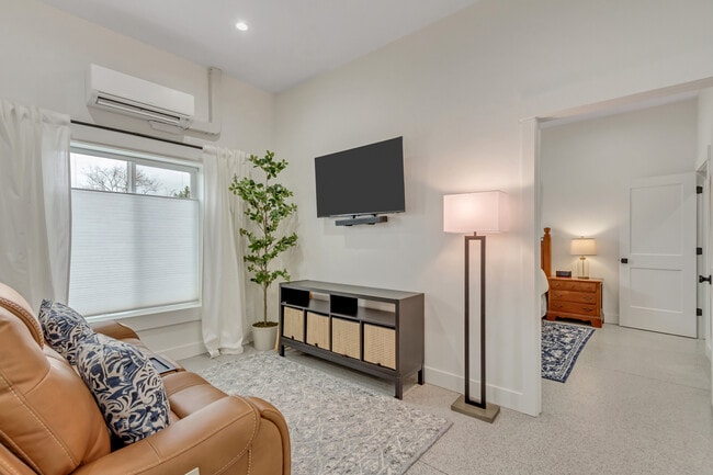 Building Photo - 12990 12990 S