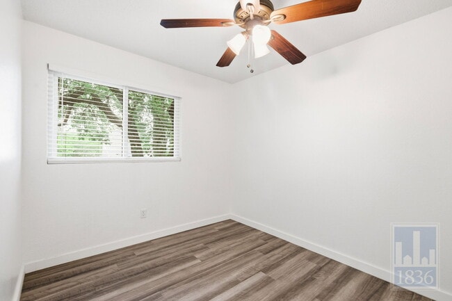 Building Photo - 8400 Jamestown Dr